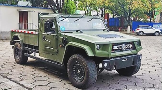 Cummins Engine 4x4 Custom Off Road Military Vehicles 190hp ความคล่องตัวสูง