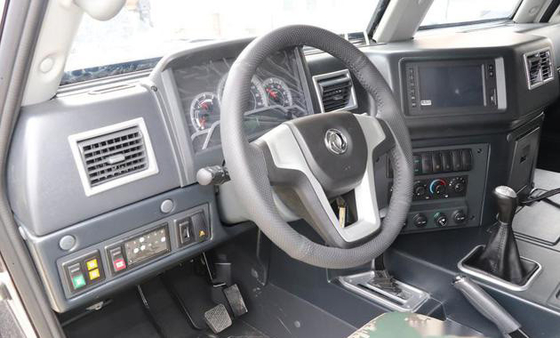 ตัวถังรถกันกระสุน Custom Off Road Military Vehicle 6 Man Assault Vehicle 4x4