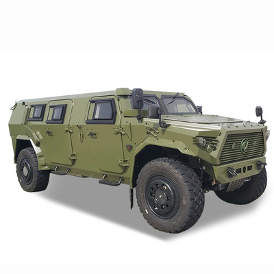 China DONGFENG Off Road Military Bulletproof Command Vehicle 4x4 เครื่องยนต์ดีเซล 300hp