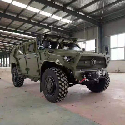 China DONGFENG Off Road Military Bulletproof Command Vehicle 4x4 เครื่องยนต์ดีเซล 300hp