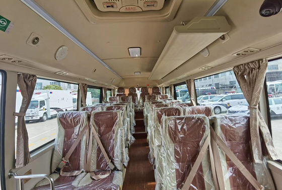 ดีเซล Coach Coaster Bus 30 ที่นั่ง รถตู้ 140hp เกียร์ธรรมดา แอร์ ตู้เย็น