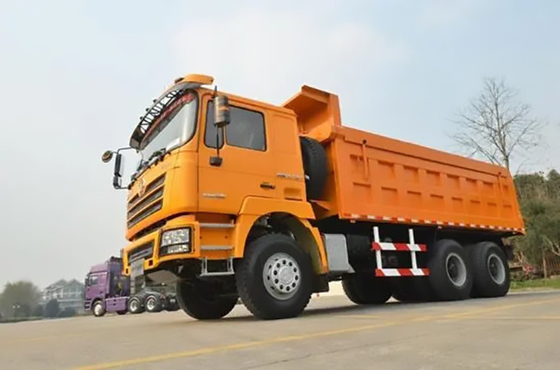 วิศวกรรมเหมืองแร่ 40Ton Heavy Dump Truck F3000 Shacman 6x4 Diesel Power 10MT เกรดสูงสุด 30%