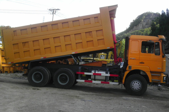 วิศวกรรมเหมืองแร่ 40Ton Heavy Dump Truck F3000 Shacman 6x4 Diesel Power 10MT เกรดสูงสุด 30%