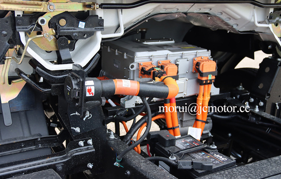 การขนส่งการปล่อยนํ้าเสีย ZEV รถบรรทุกไฟฟ้าพลังงานใหม่ 4.5 ตัน ชาซี 3 ~ 5 ตัน