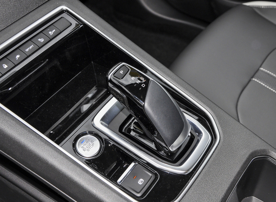 รถเก๋ง 5 ที่นั่งรถยนต์ไฟฟ้าบริสุทธิ์ช่วง 400KM 163PS การขับขี่ด้านหน้า ABS ESC