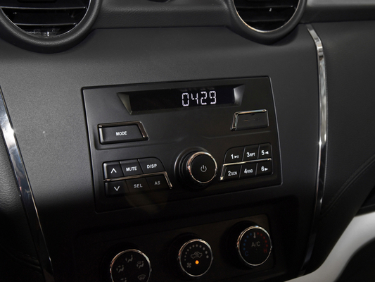 ขับเคลื่อนสองล้อ SUV 4 ประตู รถกระบะ 5 ที่นั่ง 1.8 ลิตร เบนซิน เทอร์โบ ความเร็วสูงสุด 160km/h