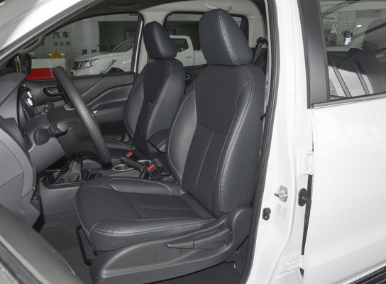 สองแถว 5 ที่นั่ง 4 ประตู SUV รถกระบะ 6MT 4WD 231HP เครื่องยนต์เบนซิน
