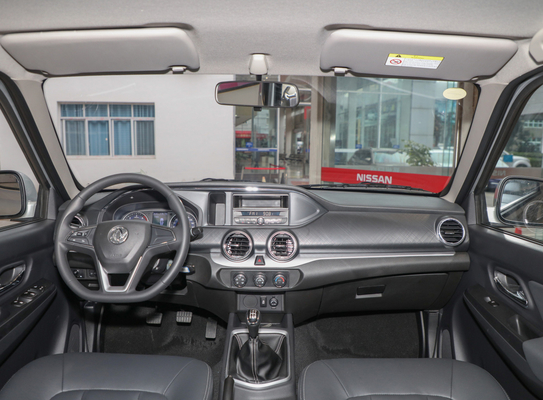 DONGFENG ไดรฟ์ด้านหลัง 2WD รถกระบะรถบรรทุกเครื่องยนต์ดีเซล 165HP 2.4L YUCHAI Engine