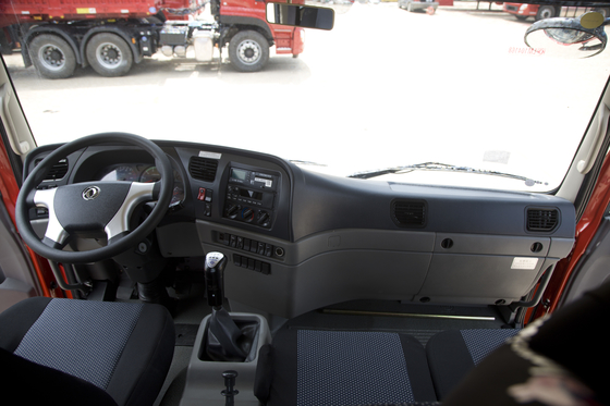 ฐานล้อ 3650mm Heavy Dump Truck 4 Cylinders GVW 18 Ton Tipper Truck