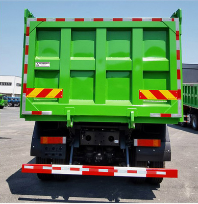 8x4 Heavy Dump Truck Tipper 7.8m Cargo Tank GVW 31000KG YUCHAI Engine