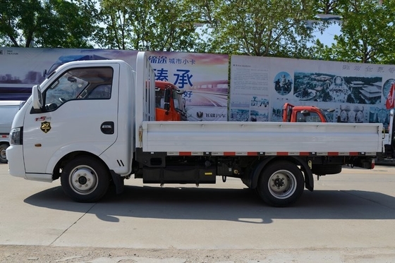 Euro 6 Emission Dongfeng รถบรรทุกสินค้าเบา 1650mm Cab GVW 3.5T - 4.5T