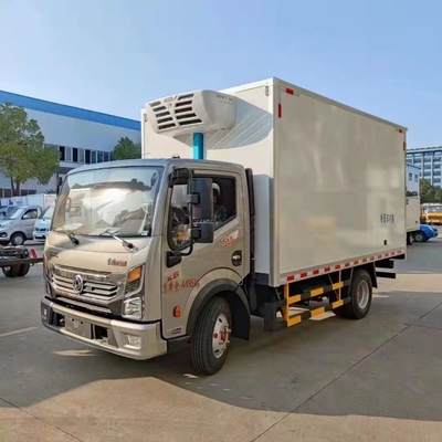 ฐานล้อเครื่องยนต์ดีเซลสำหรับขนส่งสินค้าเบาสำหรับการขนส่งแบบแช่เย็น 3300
