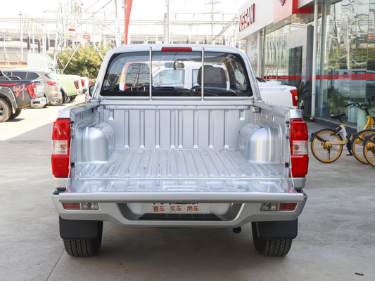 รถกระบะราคาต่ำ การขนส่งด่วน RWD Diesel Power 5MT Transmission Light Cargo Truck