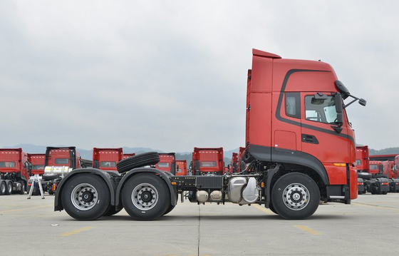 Euro 6 Emissions DONGFENG รถบรรทุกรถแทรกเตอร์ 456hp เชื้อเพลิงดีเซลกำลังสูง