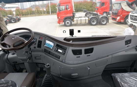 DONGFENG 600hp รถบรรทุกรถแทรกเตอร์ดีเซลมาตรฐาน ESC ABS LDWS FCWS