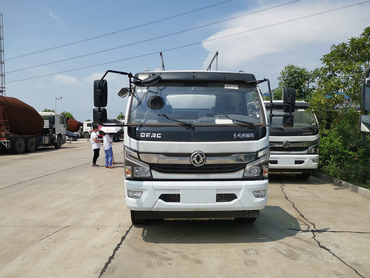 รถขนถ่ายน้ำมันเครื่องยนต์ดีเซล 170 HP 8.5 CBM ฐานล้อ 3800mm