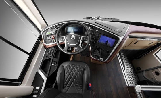 37 Seater Luxury Coach Travel ดีเซล 270 HP ความสูงภายใน 2m 6MT Transmission