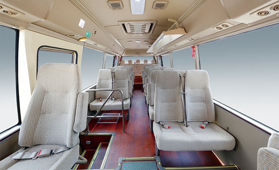 LHD เครื่องยนต์ดีเซล Coaster Buses 7m 142 HP Curb Weight 4300kg